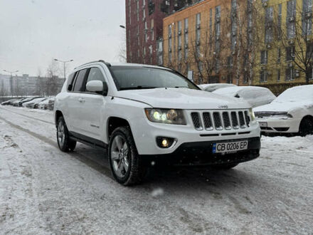 Білий Джип Compass, об'ємом двигуна 2.36 л та пробігом 254 тис. км за 9300 $, фото 1 на Automoto.ua