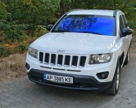 Белый Джип Компас, объемом двигателя 2 л и пробегом 270 тыс. км за 7500 $, фото 1 на Automoto.ua