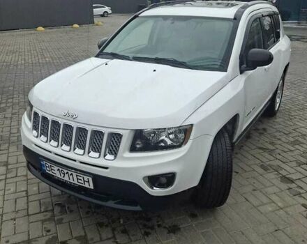 Белый Джип Компас, объемом двигателя 2 л и пробегом 70 тыс. км за 12499 $, фото 1 на Automoto.ua