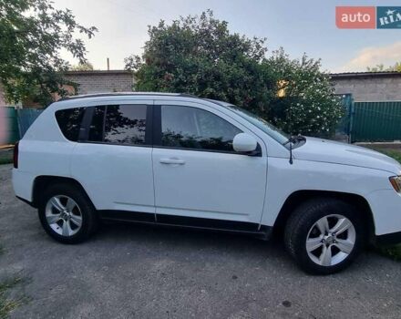Білий Джип Compass, об'ємом двигуна 2.4 л та пробігом 150 тис. км за 9700 $, фото 1 на Automoto.ua
