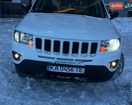 Белый Джип Компас, объемом двигателя 2 л и пробегом 193 тыс. км за 9000 $, фото 1 на Automoto.ua