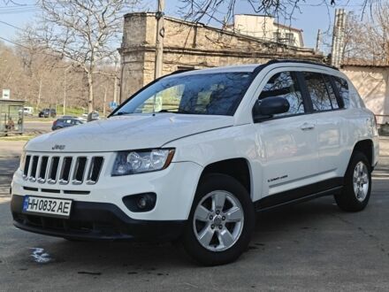 Белый Джип Компас, объемом двигателя 2 л и пробегом 350 тыс. км за 8600 $, фото 1 на Automoto.ua