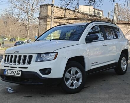 Белый Джип Компас, объемом двигателя 2 л и пробегом 350 тыс. км за 8600 $, фото 1 на Automoto.ua