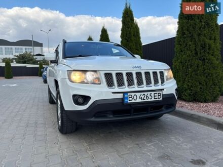 Белый Джип Компас, объемом двигателя 2.36 л и пробегом 248 тыс. км за 8900 $, фото 1 на Automoto.ua
