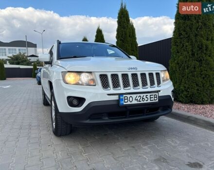 Белый Джип Компас, объемом двигателя 2.36 л и пробегом 248 тыс. км за 8900 $, фото 1 на Automoto.ua