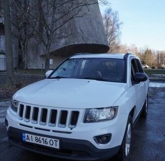 Білий Джип Compass, об'ємом двигуна 2.36 л та пробігом 189 тис. км за 10000 $, фото 1 на Automoto.ua