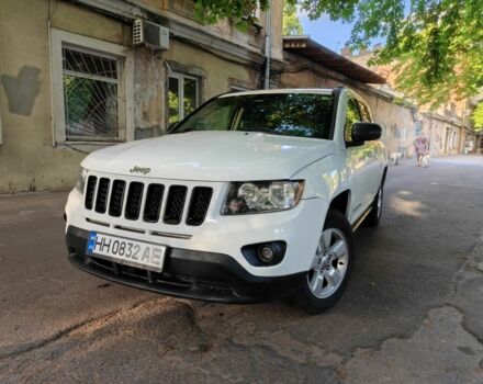 Белый Джип Компас, объемом двигателя 2 л и пробегом 337 тыс. км за 9300 $, фото 1 на Automoto.ua
