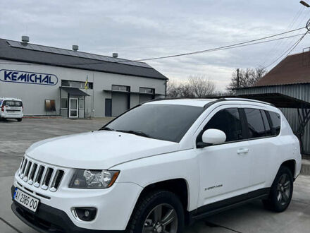 Белый Джип Компас, объемом двигателя 2.36 л и пробегом 264 тыс. км за 10700 $, фото 1 на Automoto.ua