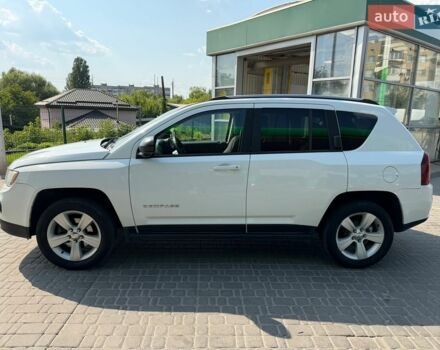 Белый Джип Компас, объемом двигателя 2 л и пробегом 217 тыс. км за 9300 $, фото 1 на Automoto.ua