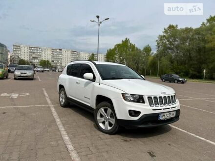 Джип Компас 2015 в Сумах на Automoto.ua Белый Джип Компас, объемом двигателя 2.4 л и пробегом 88 тыс. км за 14800 $, фото 1 на Automoto.ua