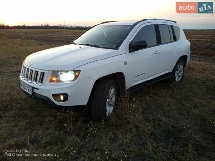 Белый Джип Компас, объемом двигателя 2.36 л и пробегом 175 тыс. км за 9900 $, фото 1 на Automoto.ua