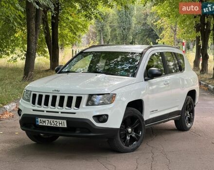 Белый Джип Компас, объемом двигателя 2 л и пробегом 201 тыс. км за 8100 $, фото 1 на Automoto.ua