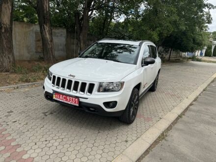 Білий Джип Compass, об'ємом двигуна 2.4 л та пробігом 105 тис. км за 11800 $, фото 1 на Automoto.ua