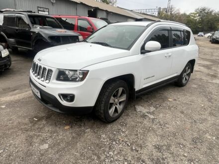 Білий Джип Compass, об'ємом двигуна 2 л та пробігом 126 тис. км за 11200 $, фото 1 на Automoto.ua