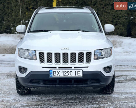 Белый Джип Компас, объемом двигателя 2.36 л и пробегом 152 тыс. км за 11350 $, фото 1 на Automoto.ua