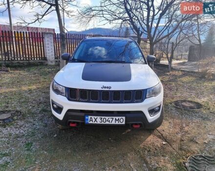Белый Джип Компас, объемом двигателя 2.36 л и пробегом 132 тыс. км за 11000 $, фото 1 на Automoto.ua