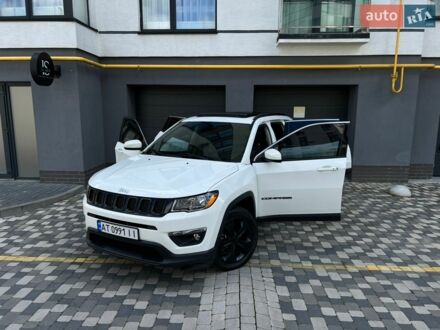 Білий Джип Compass, об'ємом двигуна 2.4 л та пробігом 95 тис. км за 13590 $, фото 1 на Automoto.ua