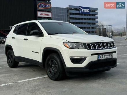 Джип Компас 2017 в Киеве на Automoto.ua Белый Джип Компас, объемом двигателя 2.4 л и пробегом 162 тыс. км за 11800 $, фото 1 на Automoto.ua