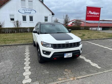 Білий Джип Compass, об'ємом двигуна 2.4 л та пробігом 88 тис. км за 16000 $, фото 1 на Automoto.ua