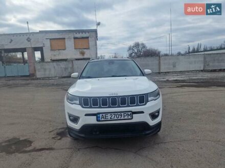 Джип Компас 2017 в Новомосковске на Automoto.ua Белый Джип Компас, объемом двигателя 2.36 л и пробегом 108 тыс. км за 16200 $, фото 1 на Automoto.ua