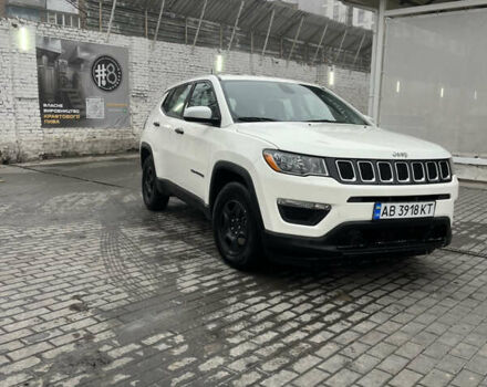 Белый Джип Компас, объемом двигателя 2.36 л и пробегом 205 тыс. км за 12799 $, фото 1 на Automoto.ua