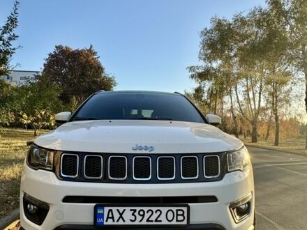 Білий Джип Compass, об'ємом двигуна 2.4 л та пробігом 129 тис. км за 15800 $, фото 1 на Automoto.ua