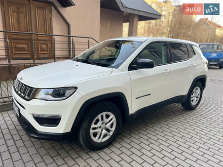 Джип Компас 2018 в Ивано-Франковске на Automoto.ua Белый Джип Компас, объемом двигателя 2.36 л и пробегом 86 тыс. км за 13800 $, фото 1 на Automoto.ua