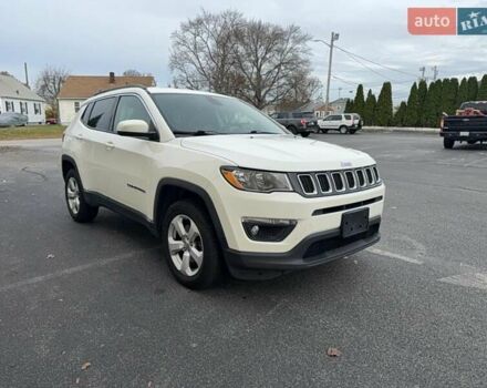 Білий Джип Compass, об'ємом двигуна 2.36 л та пробігом 300 тис. км за 2400 $, фото 1 на Automoto.ua