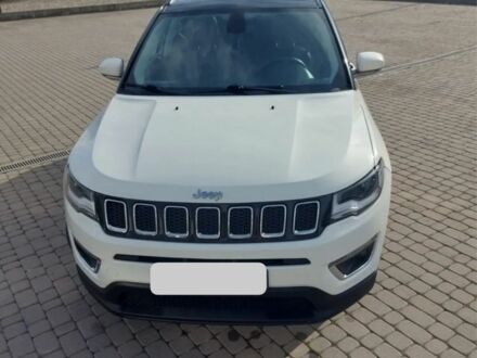 Джип Компас 2018 в Киеве на Automoto.ua Белый Джип Компас, объемом двигателя 0 л и пробегом 50 тыс. км за 10017 $, фото 1 на Automoto.ua