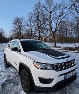 Белый Джип Компас, объемом двигателя 2.36 л и пробегом 97 тыс. км за 16500 $, фото 1 на Automoto.ua