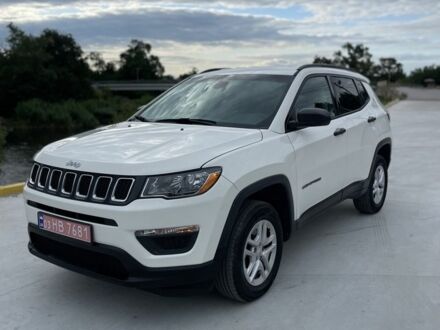Джип Компас 2018 в Павлограде на Automoto.ua Белый Джип Компас, объемом двигателя 2.4 л и пробегом 121 тыс. км за 14200 $, фото 1 на Automoto.ua
