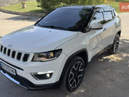 Джип Компас 2018 в Харькове на Automoto.ua Белый Джип Компас, объемом двигателя 2.36 л и пробегом 63 тыс. км за 16500 $, фото 1 на Automoto.ua