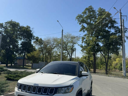 Білий Джип Compass, об'ємом двигуна 2.4 л та пробігом 129 тис. км за 15800 $, фото 1 на Automoto.ua