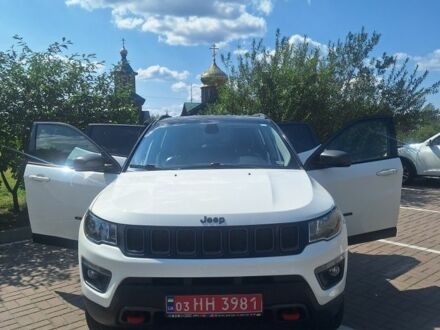 Джип Компас 2018 в Киеве на Automoto.ua Белый Джип Компас, объемом двигателя 2.4 л и пробегом 170 тыс. км за 13650 $, фото 1 на Automoto.ua