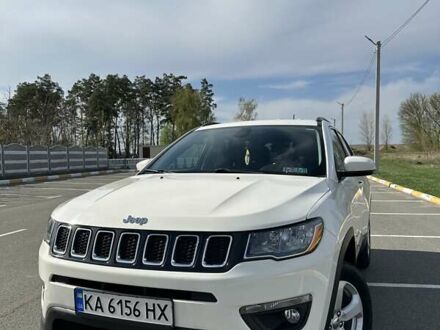 Джип Компас 2018 в Киеве на Automoto.ua Белый Джип Компас, объемом двигателя 2.36 л и пробегом 51 тыс. км за 15999 $, фото 1 на Automoto.ua
