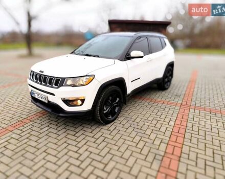 Белый Джип Компас, объемом двигателя 2.36 л и пробегом 74 тыс. км за 16250 $, фото 1 на Automoto.ua