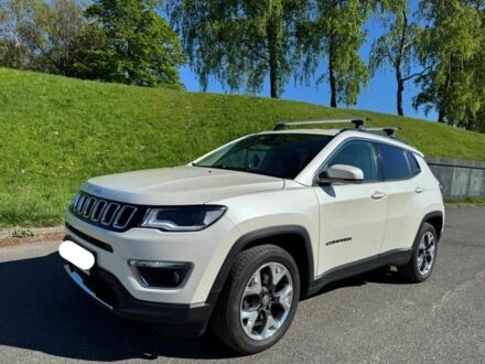 Джип Компас 2018 в Киеве на Automoto.ua Белый Джип Компас, объемом двигателя 0 л и пробегом 95 тыс. км за 8800 $, фото 1 на Automoto.ua
