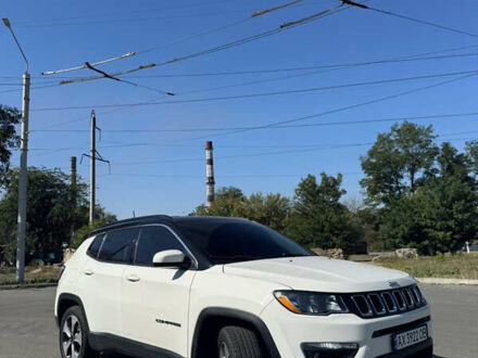 Белый Джип Компас, объемом двигателя 2.4 л и пробегом 130 тыс. км за 14000 $, фото 1 на Automoto.ua
