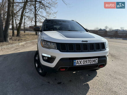 Джип Compass 2018 у Ахтырке на Automoto.ua Білий Джип Compass, об'ємом двигуна 2.36 л та пробігом 137 тис. км за 17700 $, фото 1 на Automoto.ua