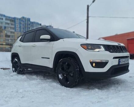 Белый Джип Компас, объемом двигателя 2.36 л и пробегом 180 тыс. км за 11650 $, фото 1 на Automoto.ua