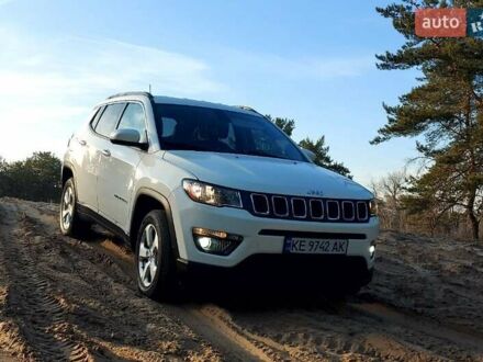Джип Compass 2018 у Дніпро (Дніпропетровську) на Automoto.ua Білий Джип Compass, об'ємом двигуна 2.36 л та пробігом 81 тис. км за 18700 $, фото 1 на Automoto.ua