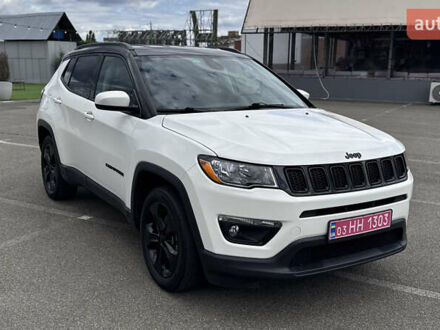 Білий Джип Compass, об'ємом двигуна 2.4 л та пробігом 126 тис. км за 15100 $, фото 1 на Automoto.ua