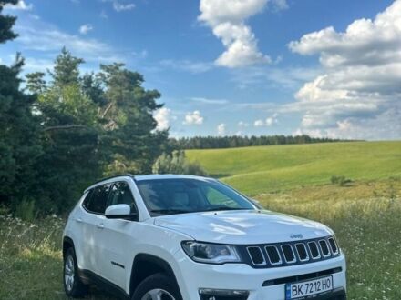 Белый Джип Компас, объемом двигателя 2.4 л и пробегом 92 тыс. км за 14000 $, фото 1 на Automoto.ua