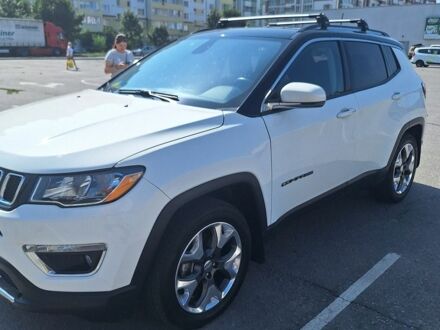 Білий Джип Compass, об'ємом двигуна 2.4 л та пробігом 46 тис. км за 17500 $, фото 1 на Automoto.ua