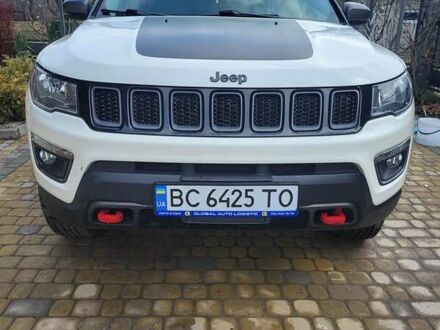 Джип Compass 2019 у Львові на Automoto.ua Білий Джип Compass, об'ємом двигуна 2.36 л та пробігом 114 тис. км за 17100 $, фото 1 на Automoto.ua