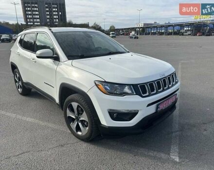 Джип Compass 2019 у Львові на Automoto.ua Білий Джип Compass, об'ємом двигуна 2.36 л та пробігом 42 тис. км за 15200 $, фото 1 на Automoto.ua