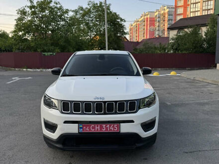 Джип Compass 2019 у Львові на Automoto.ua Білий Джип Compass, об'ємом двигуна 2.4 л та пробігом 177 тис. км за 12500 $, фото 1 на Automoto.ua