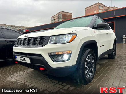 Джип Компас 2019 в Лозовой на Automoto.ua Белый Джип Компас, объемом двигателя 2.4 л и пробегом 108 тыс. км за 19500 $, фото 1 на Automoto.ua