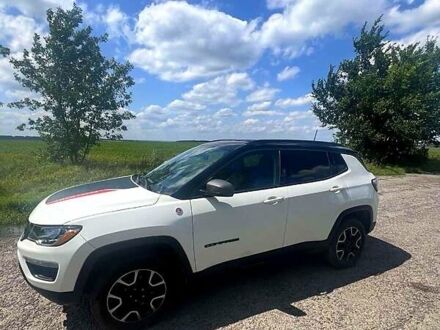 Джип Compass 2019 у Харкові на Automoto.ua Білий Джип Compass, об'ємом двигуна 2.4 л та пробігом 108 тис. км за 17000 $, фото 1 на Automoto.ua