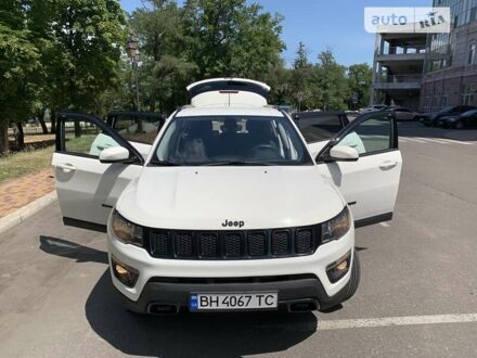 Джип Compass 2019 у Одесі на Automoto.ua Білий Джип Compass, об'ємом двигуна 2.36 л та пробігом 77 тис. км за 20100 $, фото 1 на Automoto.ua